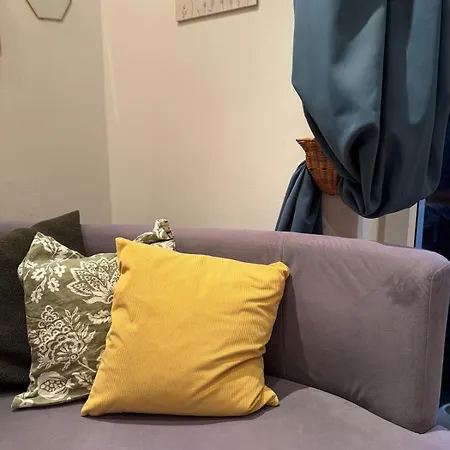 Grosses Loft In Direkt An Der U79, Naehe Hauptbahnhof Apartmán