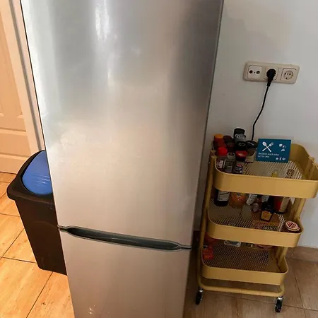 Grosses Loft In Direkt An Der U79, Naehe Hauptbahnhof Apartmán *