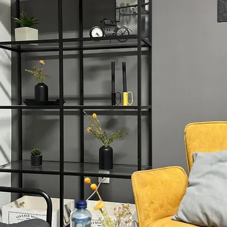 Grosses Loft In Direkt An Der U79, Naehe Hauptbahnhof Apartmán Duisburg