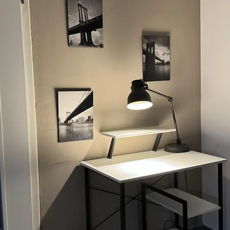 Apartmán Grosses Loft In Direkt An Der U79, Naehe Hauptbahnhof *