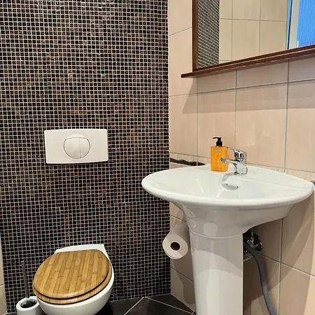 Appartement Grosses Loft In Direkt An Der U79, Naehe Hauptbahnhof