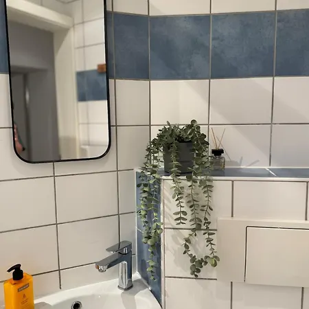 Grosses Loft In Direkt An Der U79, Naehe Hauptbahnhof Lejlighed