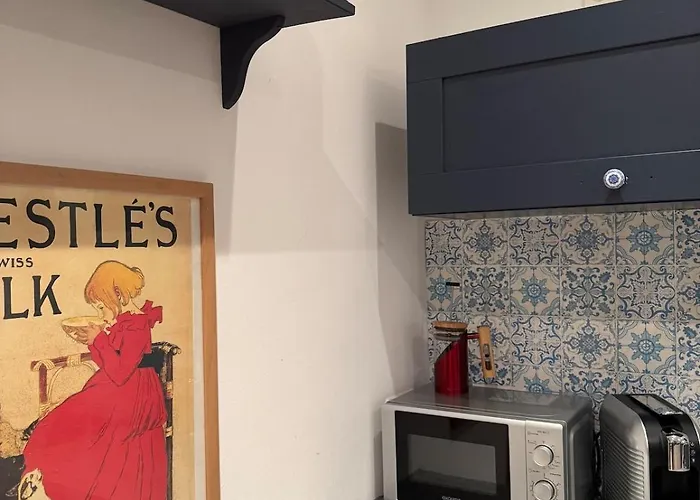 Grosses Loft In Direkt An Der U79, Naehe Hauptbahnhof