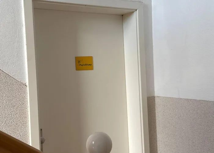 Appartement Grosses Loft In Direkt An Der U79, Naehe Hauptbahnhof Duisburg