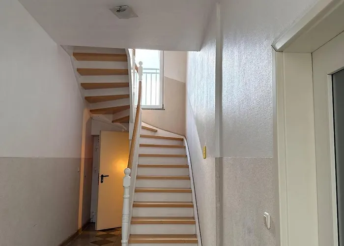 Grosses Loft In Direkt An Der U79, Naehe Hauptbahnhof