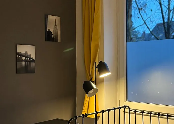 Grosses Loft In Direkt An Der U79, Naehe Hauptbahnhof 公寓 *