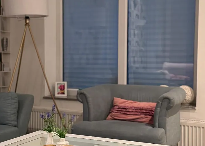 Grosses Loft In Direkt An Der U79, Naehe Hauptbahnhof Duisburg