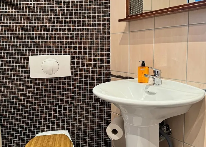 Appartement Grosses Loft In Direkt An Der U79, Naehe Hauptbahnhof *