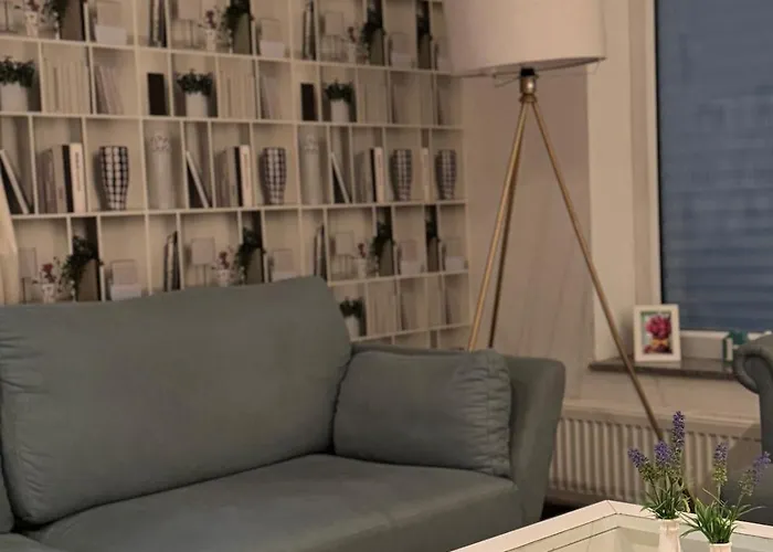 Appartement Grosses Loft In Direkt An Der U79, Naehe Hauptbahnhof Duisburg