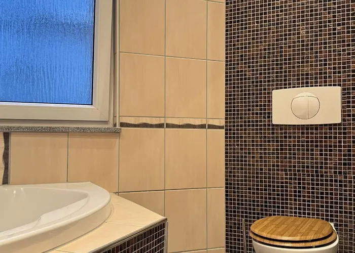 Grosses Loft In Direkt An Der U79, Naehe Hauptbahnhof